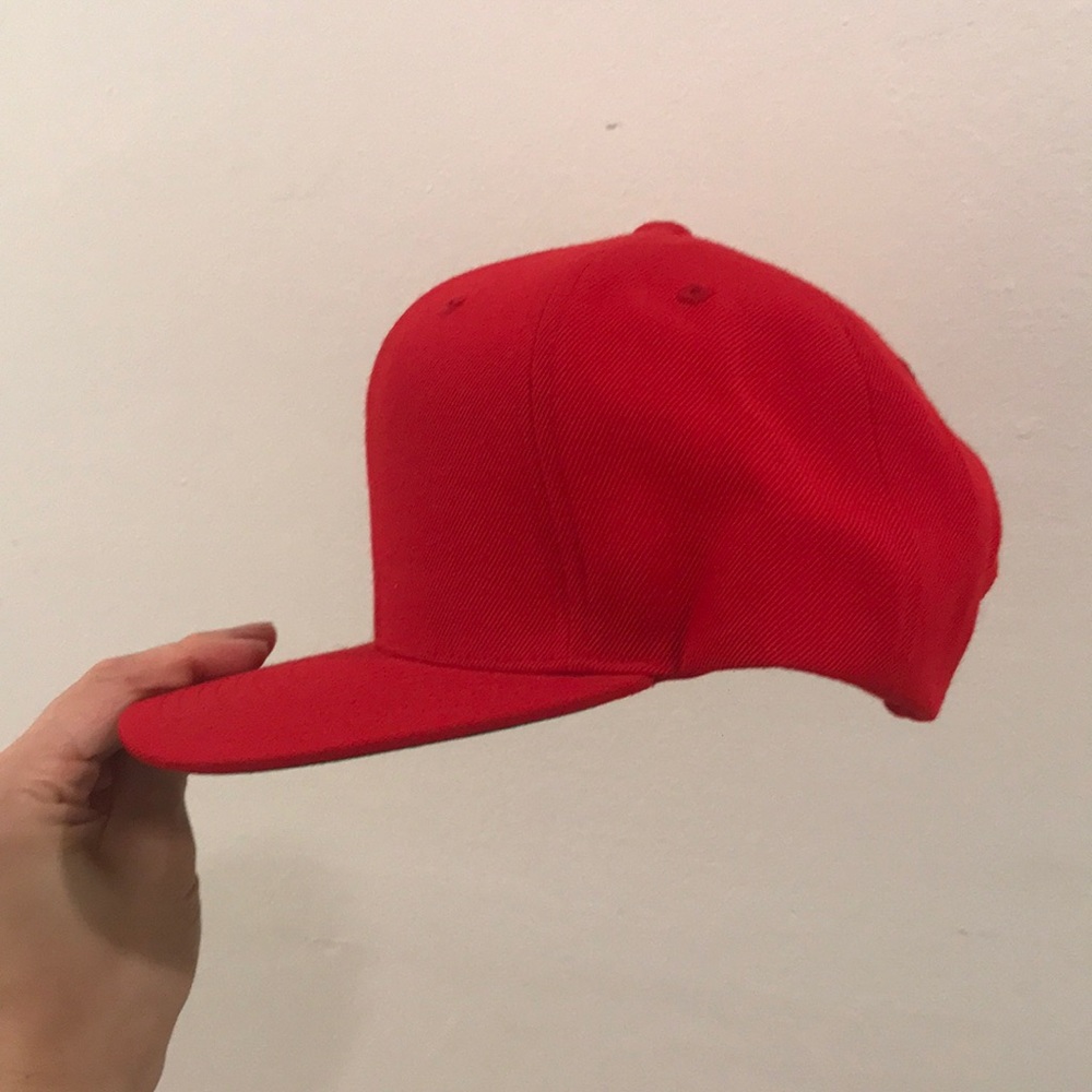 Red Lids Cap - Picture 3 of 4